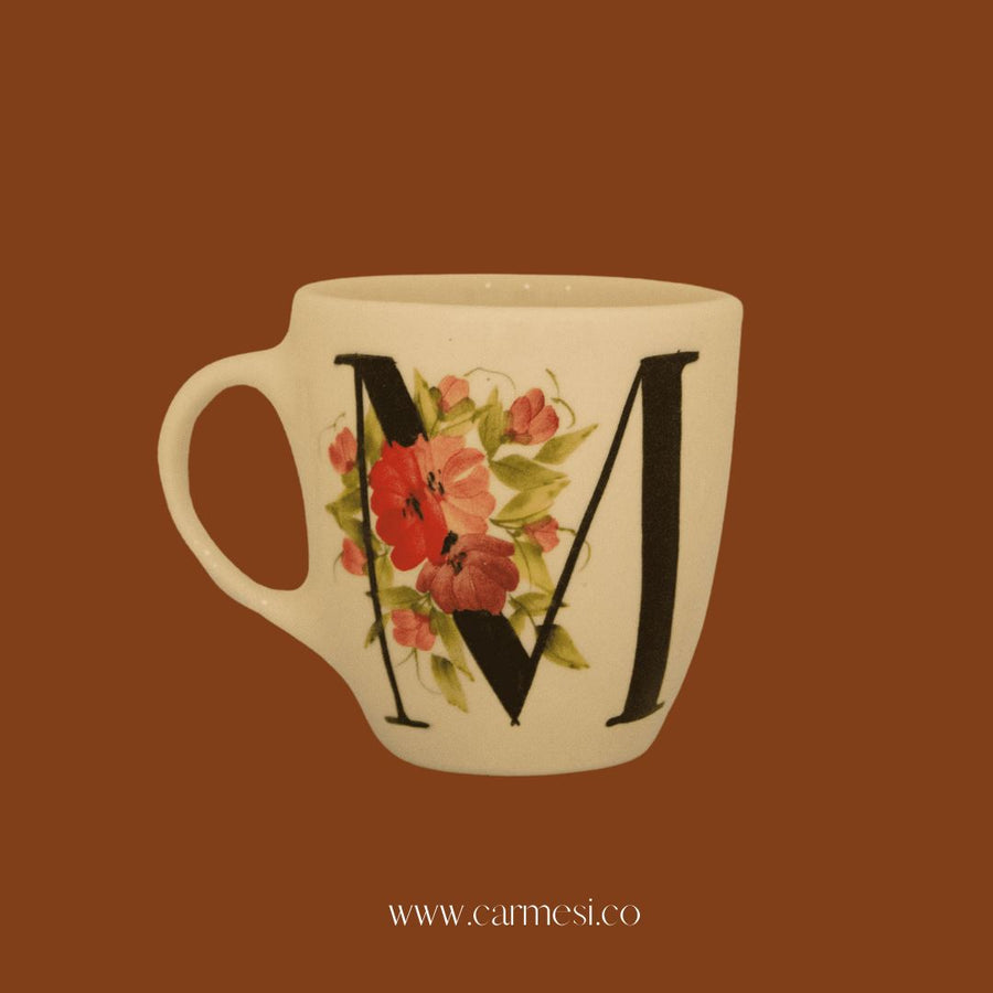 Mug de Letra M Mug cerámico Cerámicas Carmesí M Floral Rosa 